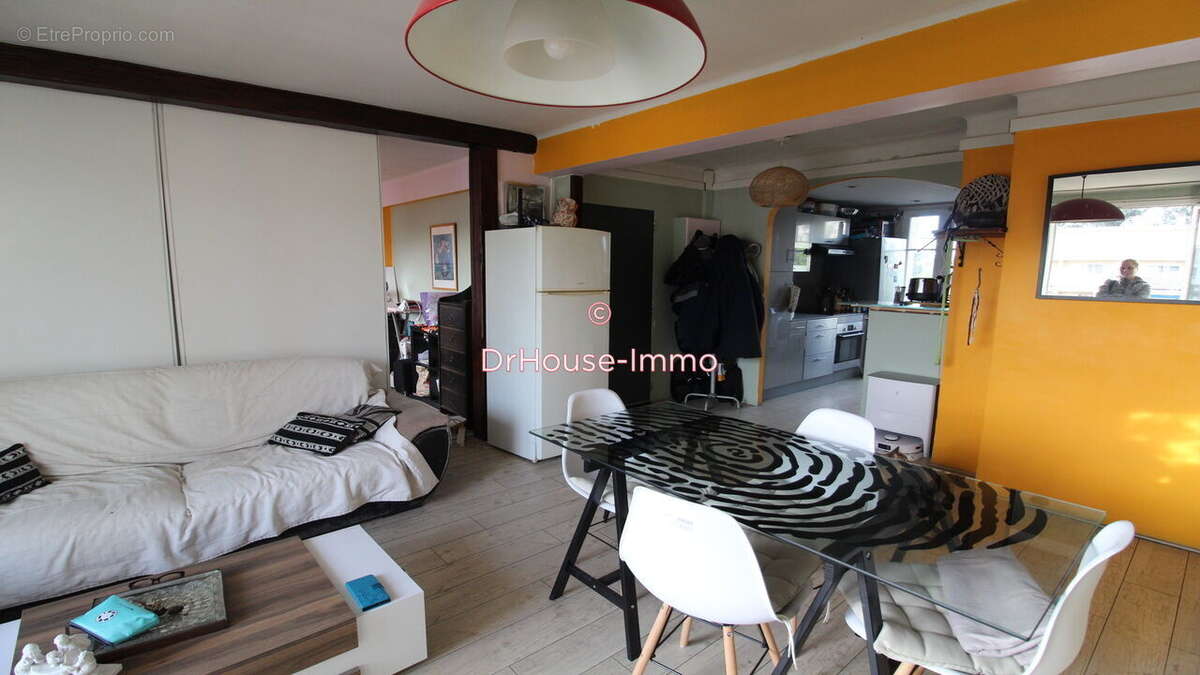 Appartement à MARSEILLE-9E