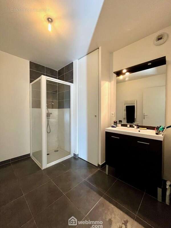 Appartement à VILLENAVE-D&#039;ORNON