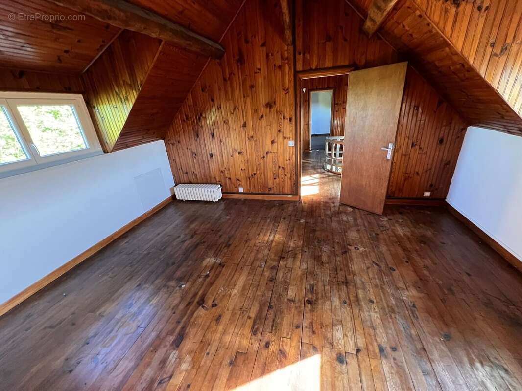 Maison à SAINT-CHERON