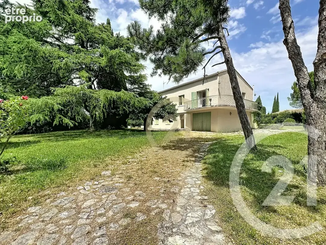 Maison 9 pièces 222 m² à vendre à Uzes (30700) - photo 17