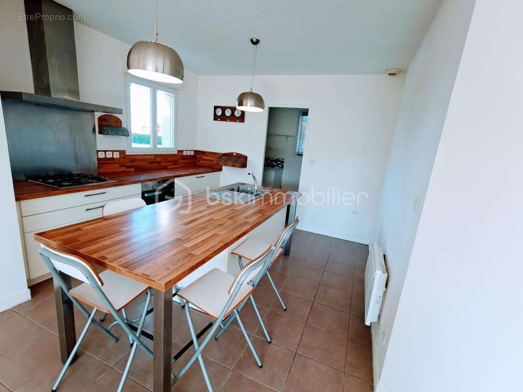Maison à VERTEUIL-SUR-CHARENTE