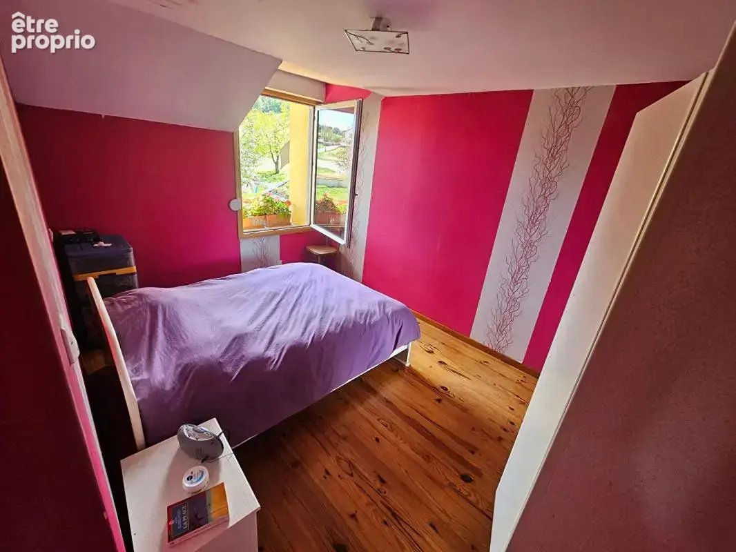 Ensemble Immobilier - Maison + Appartement rénové - Type F7 - POSSIBILITE COMMERCE - Girmont Val-d'Ajol (88) - photo 18