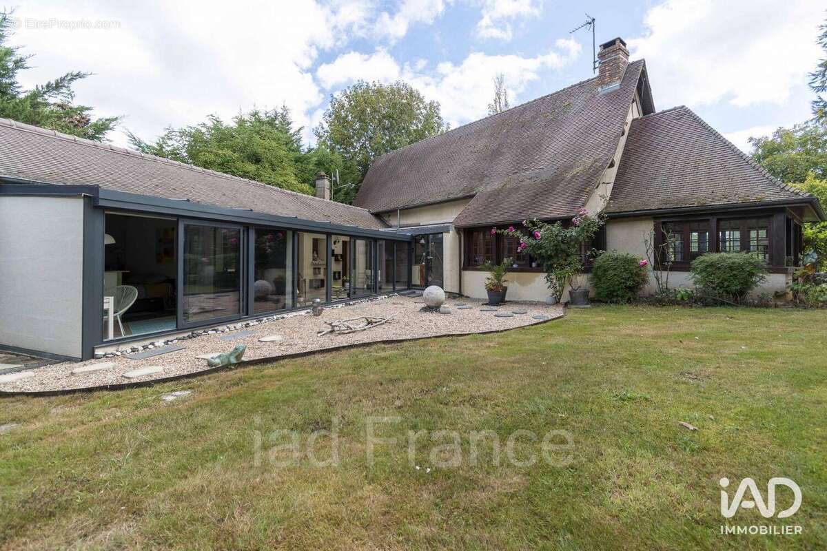 Photo 2 - Maison à LA VILLENEUVE-EN-CHEVRIE