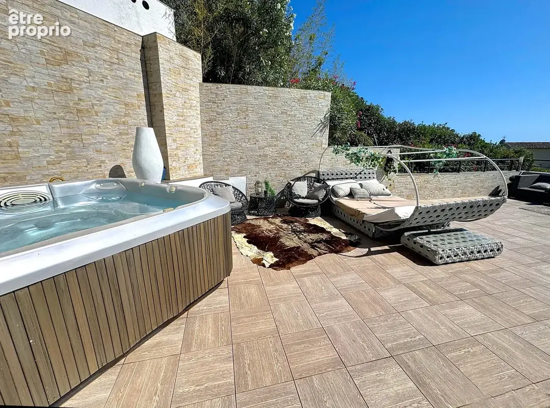 83530  agay -villa contemporaine f6 piscine jacuzzi vue esterel proches des plages - photo 7