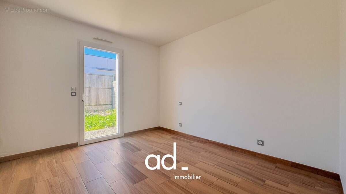 Maison à SAINT-XANDRE