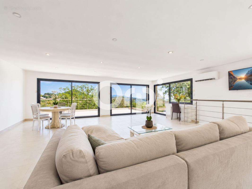 Maison individuelle - les adrets - vue mer - renovee - photo 5