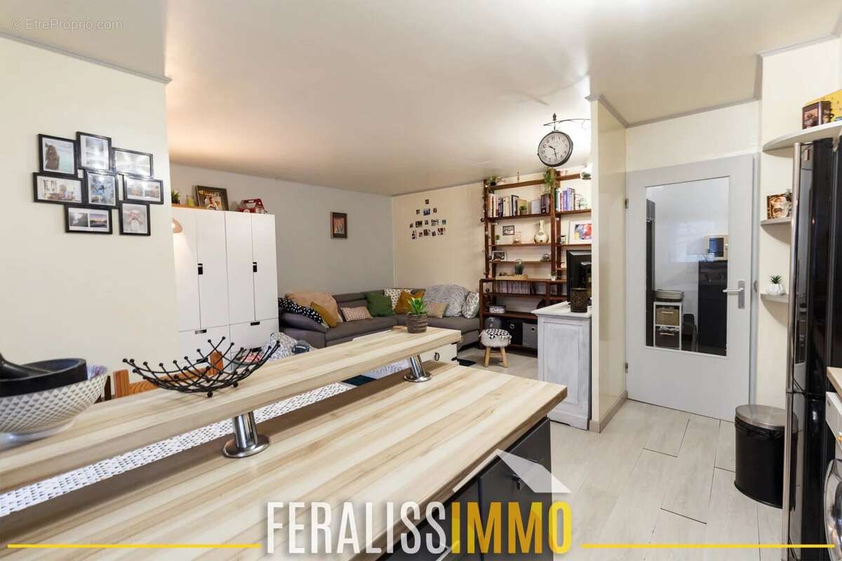 Appartement à JOUY-LE-MOUTIER