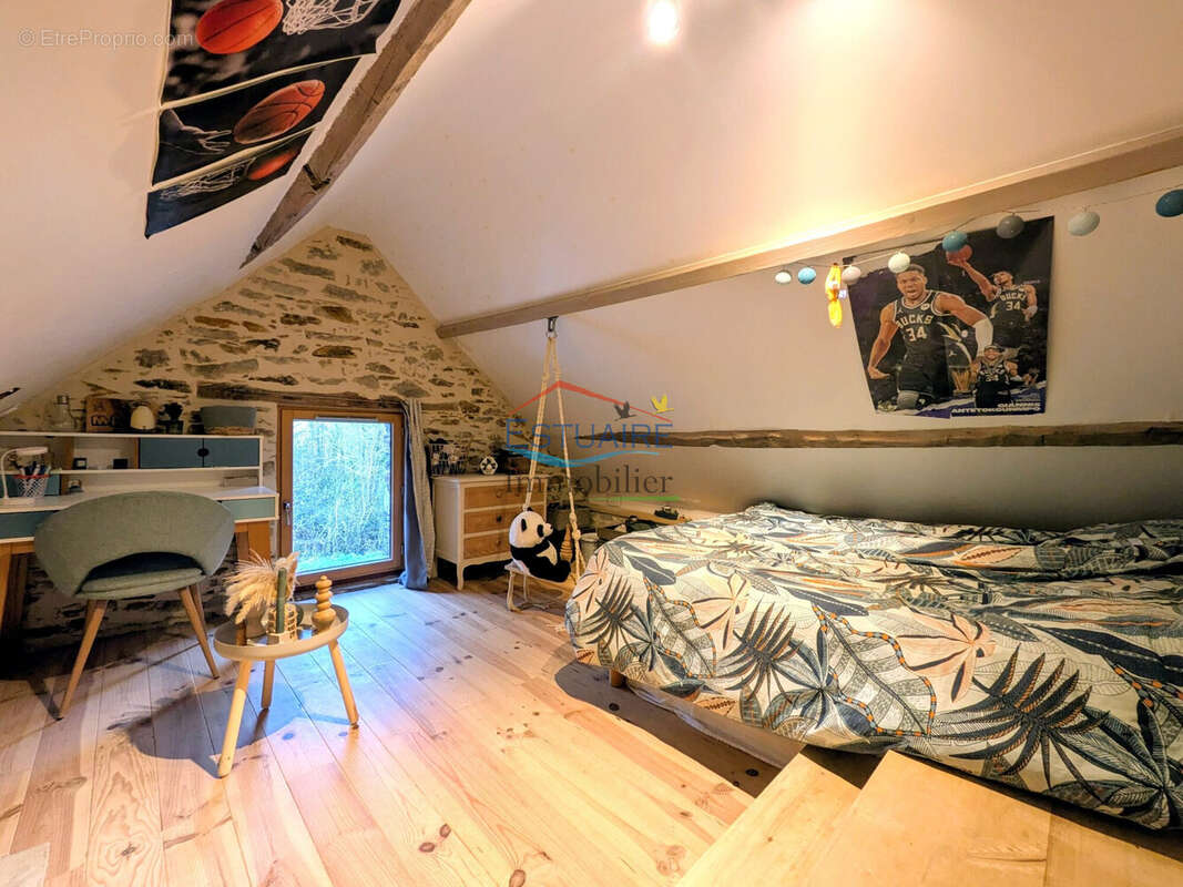 Maison à JOUE-SUR-ERDRE