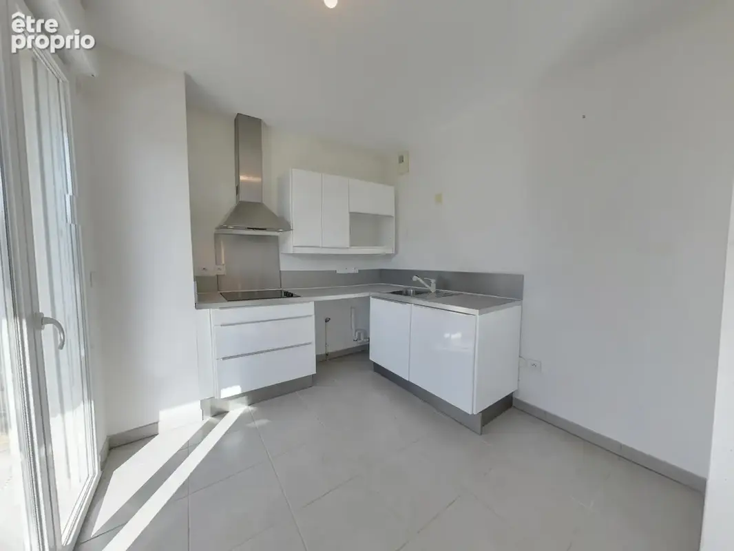  beau 2 pieces + cuisine avec 21m2 d'exterieurs dans copropriete recente echirolles nouveau centre - photo 5