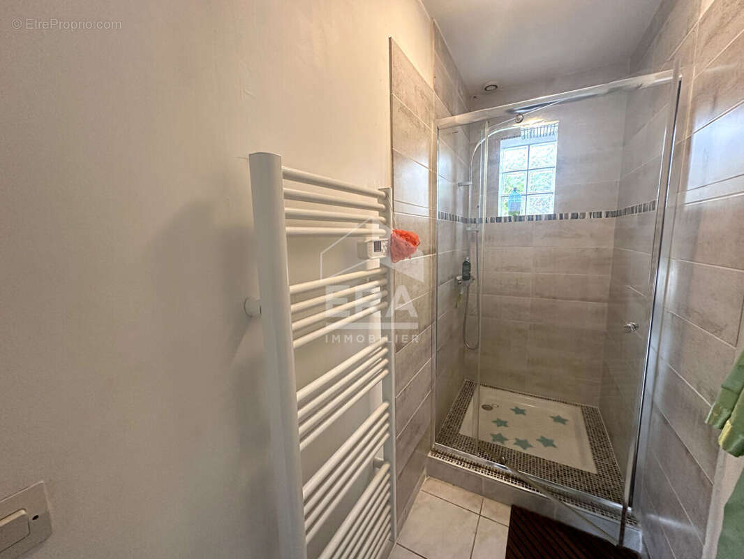 Maison à PONT-SUR-YONNE