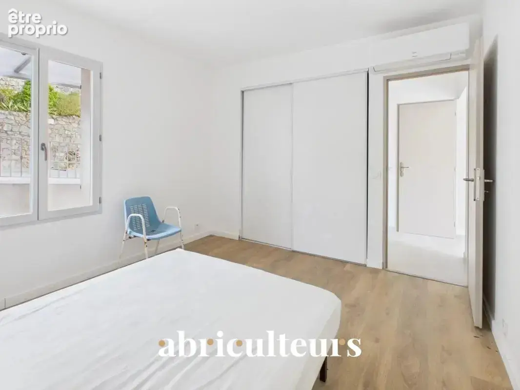 Bel appartement neuf de 95 m² avec une vue panoramique en vente sur Fayence (83440) - photo 11