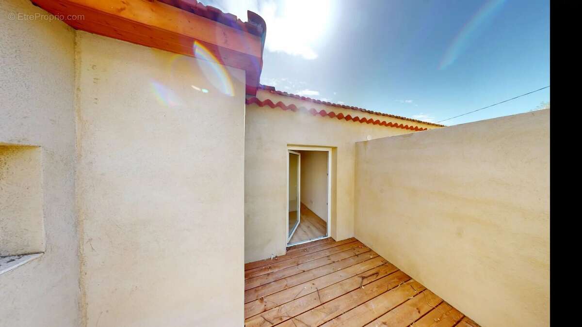 Maison à VALLAURIS