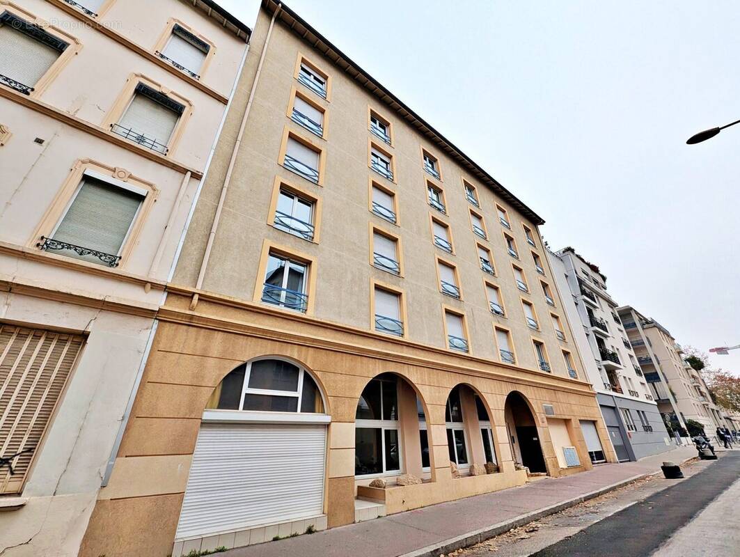 Façade - Appartement à LYON-7E