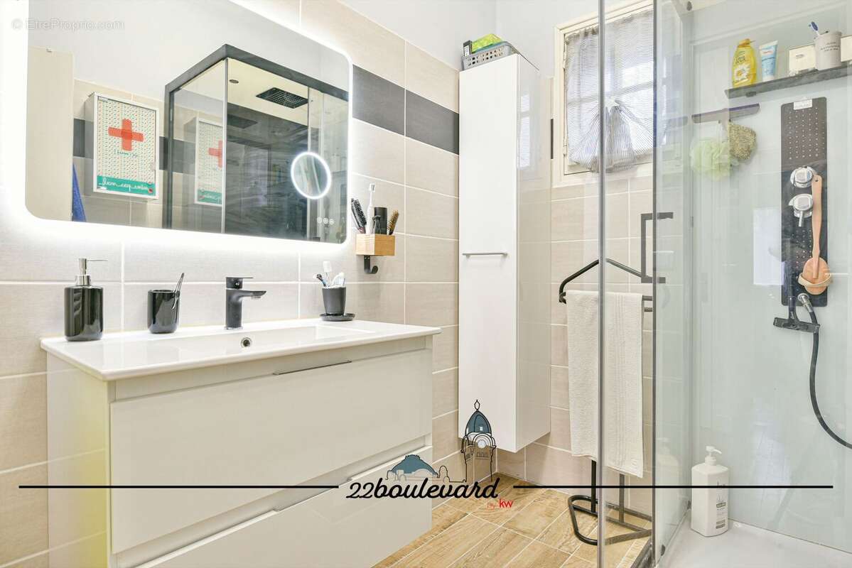 Maison à BONNAC-LA-COTE