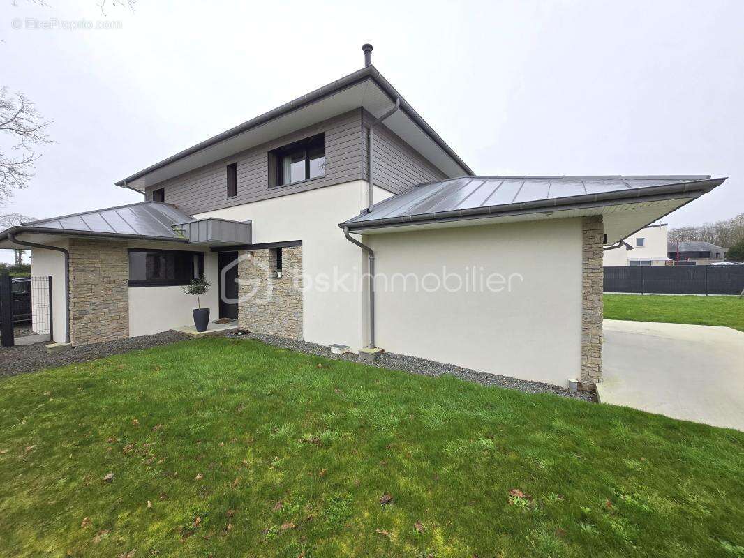 Maison contemporaine 2021 – Belles prestations, vie de plain-pied et cadre calme – 152 m² - photo 3