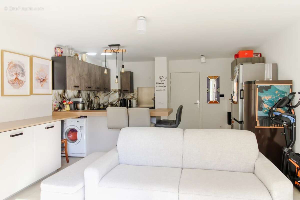 Appartement à SAINT-MARTIN-DU-VAR