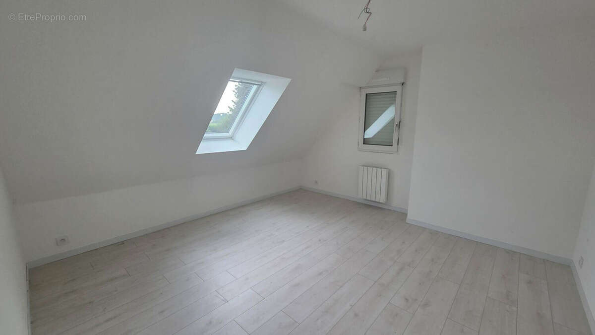 Maison Pluzunet  130 m² sur environ 2000m² de terrain - photo 9