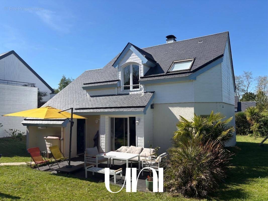Maison à HEROUVILLE-SAINT-CLAIR