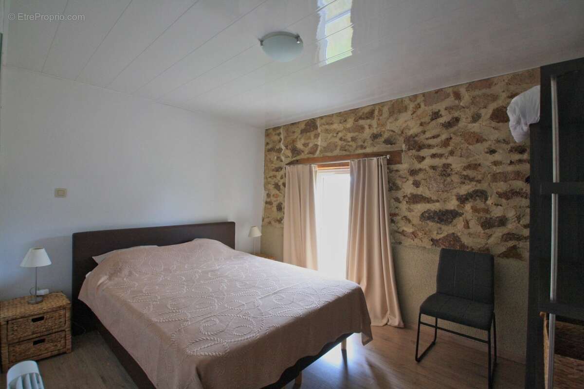 Belle propriété, rénovée récemment, avec gîtes sur 3761 m² de terrain - photo 16