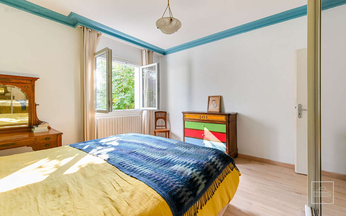 Maison à CHAMPAGNE-AU-MONT-D'OR