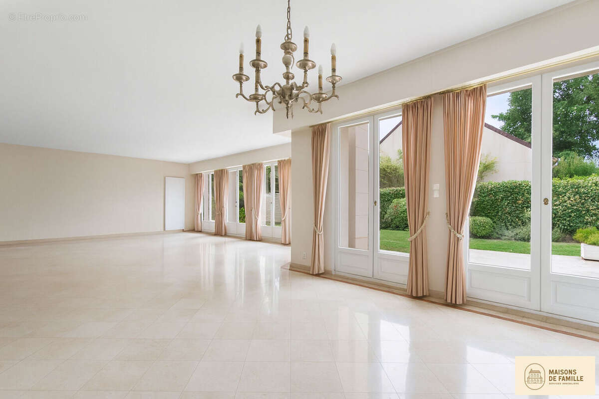 Maison à CROISSY-SUR-SEINE