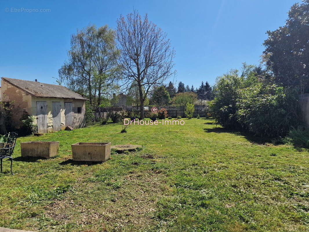 Maison à DANGE-SAINT-ROMAIN