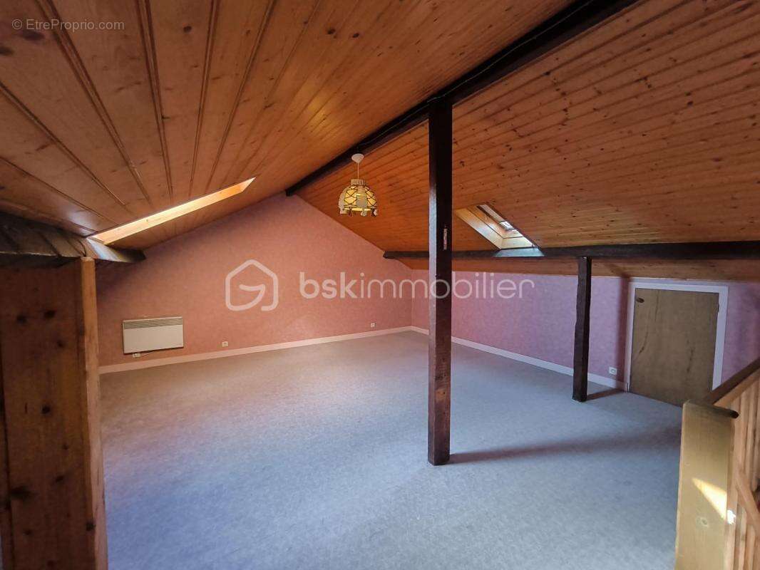 Maison à SAINT-JUNIEN