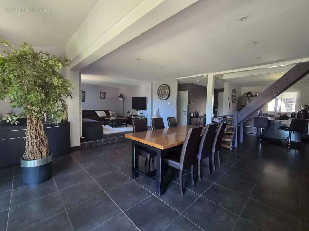 Photo 3 - Maison à CASTRES