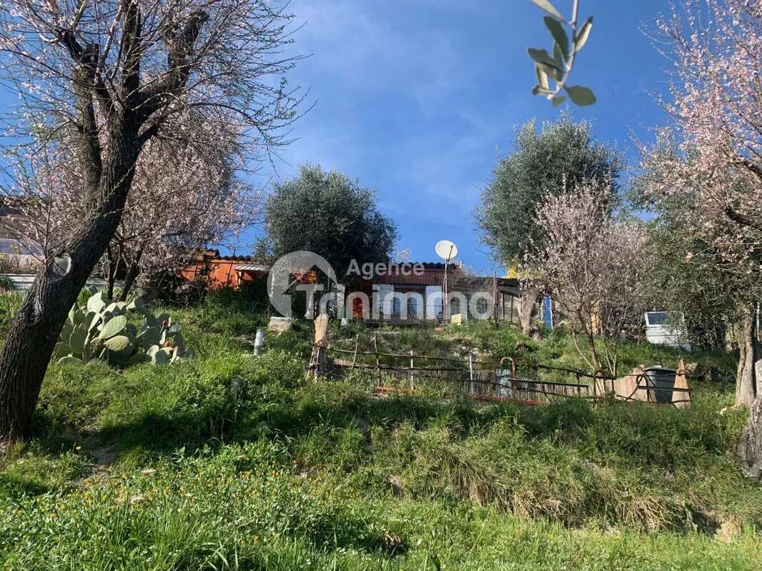 Maison à L&#039;ESCARENE