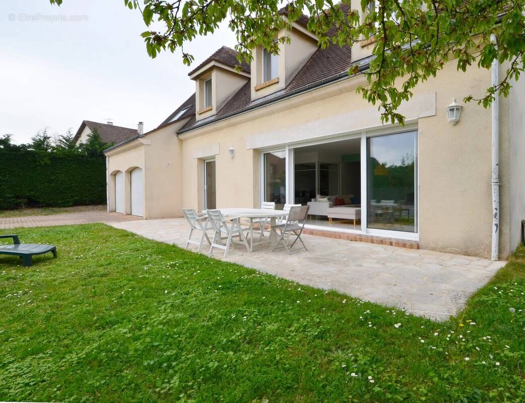Maison à CROISSY-SUR-SEINE