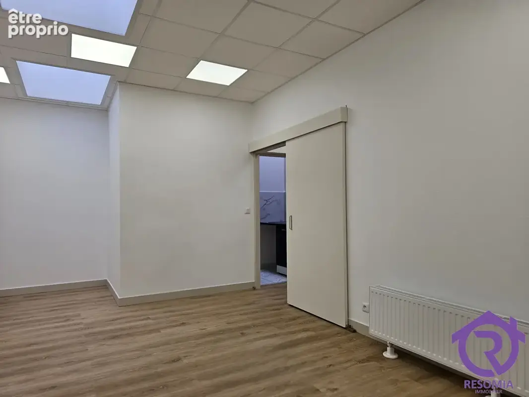 Local commercial Paris 15ème - 90 m2 - photo 6
