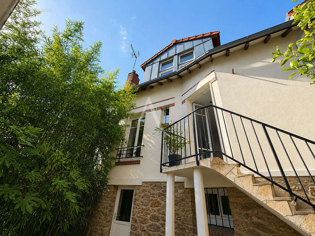 Maison à LE PERREUX-SUR-MARNE