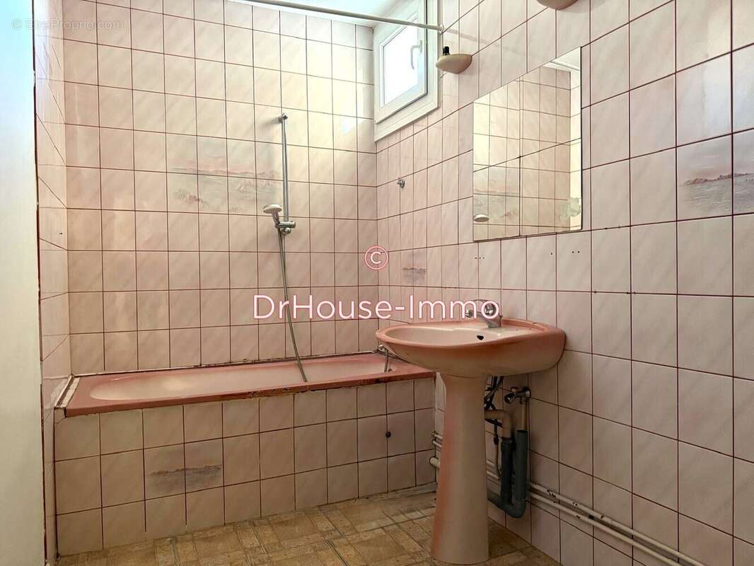 Appartement à SAINT-VICTORET