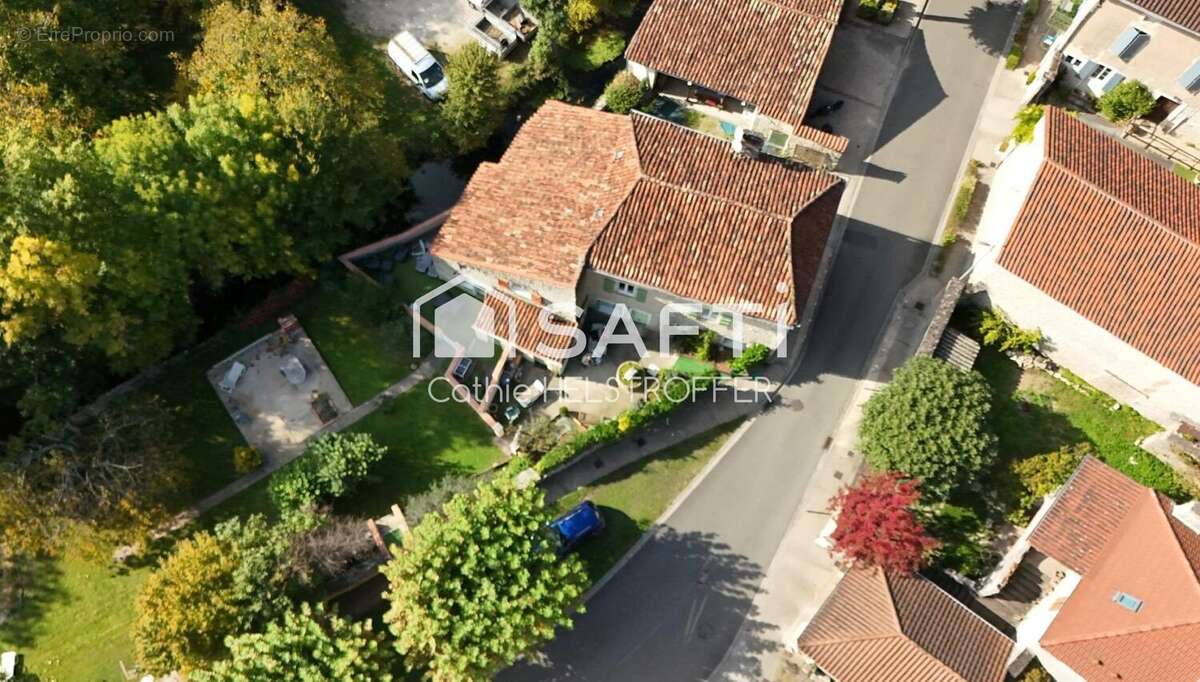 Maison 237 m² à Saint-Vincent-Rive-D'olt  - photo 2