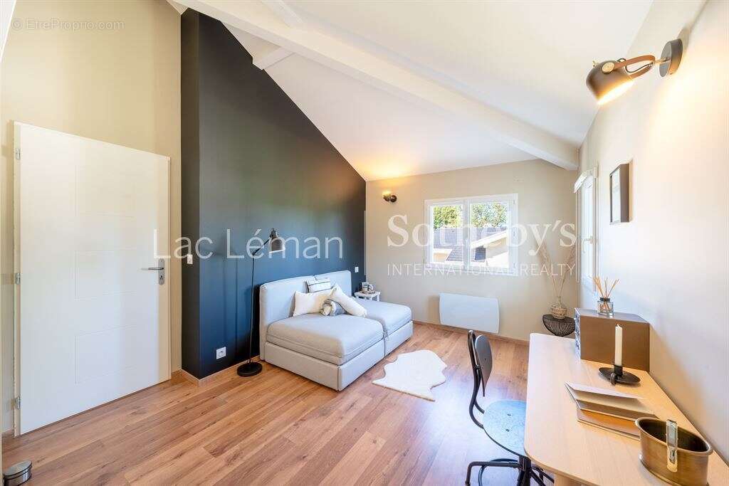 Maison à CHENS-SUR-LEMAN