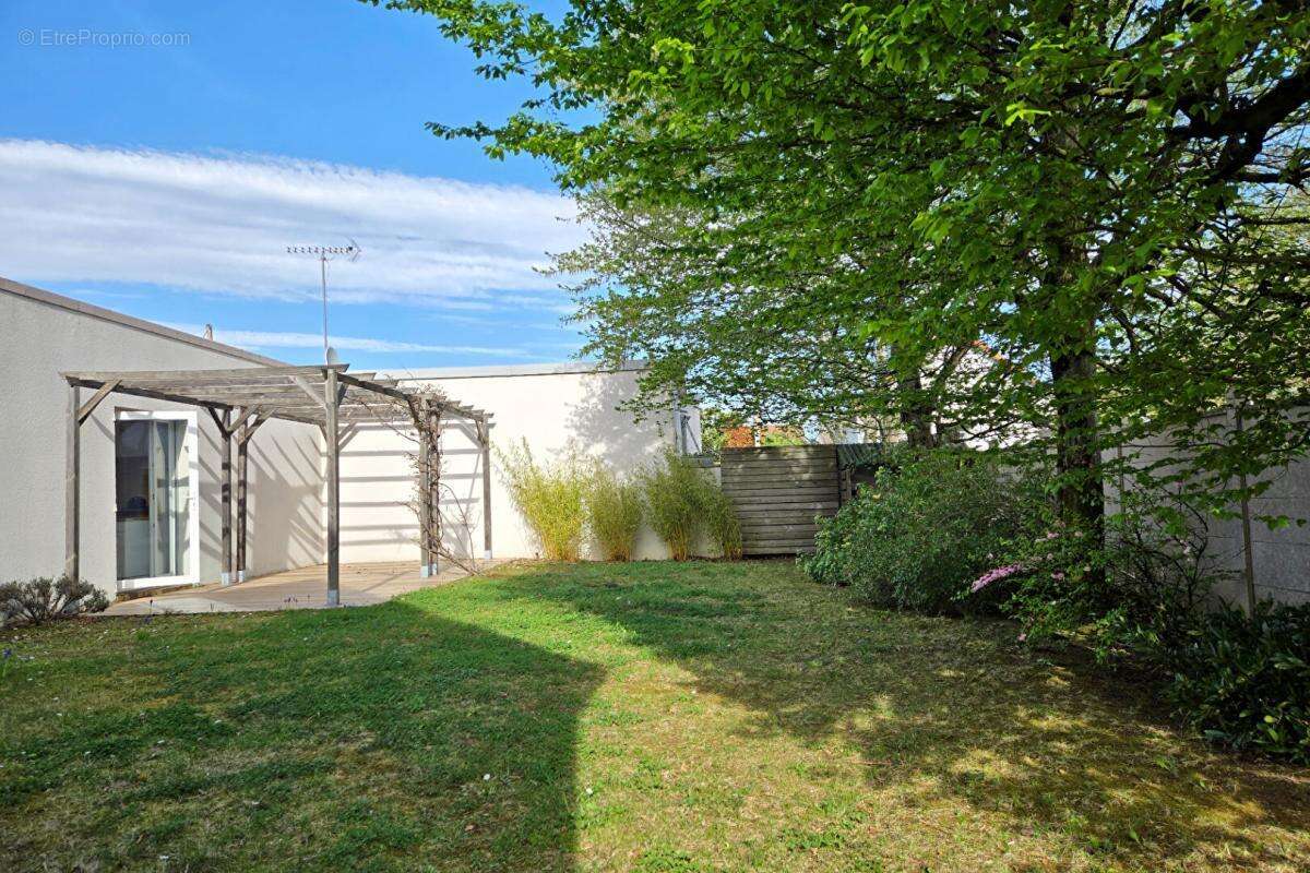 91700 - Plain-pied de 9 pièces - 230 m² - photo 15