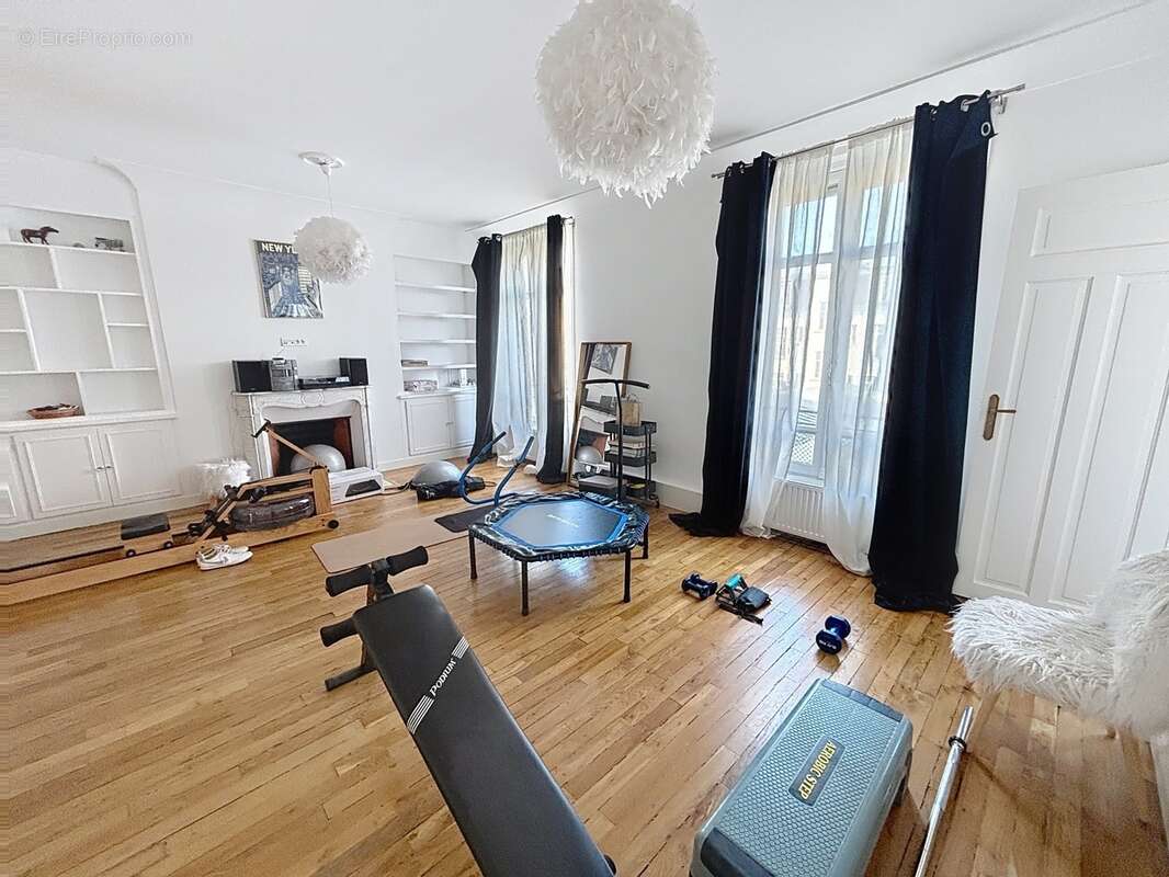 Maison à vendre 15 pièces, jardin et garages REIMS (51) - photo 29
