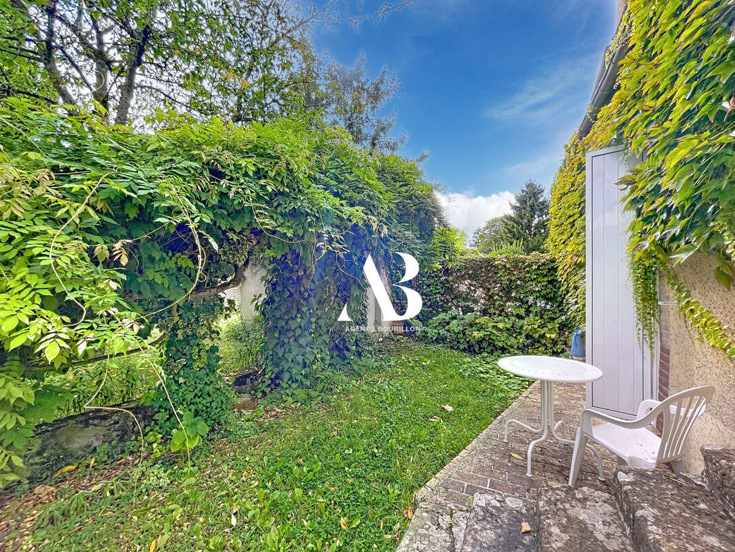 Maison à MONTIGNY-LENCOUP