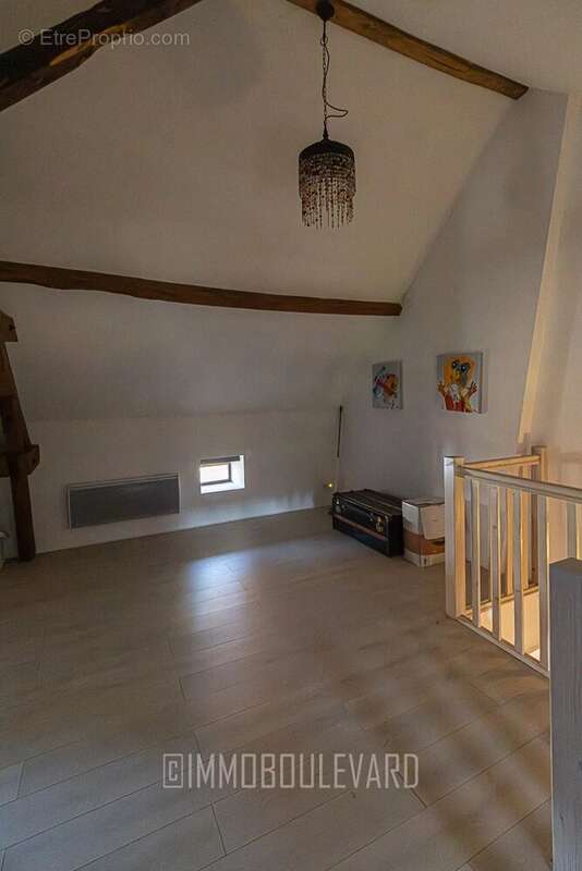 Maison à BOUSSAC-BOURG