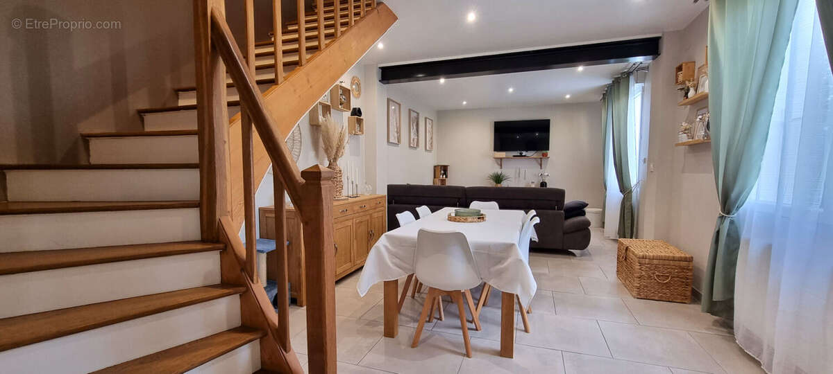 Maison à RIBECOURT-DRESLINCOURT