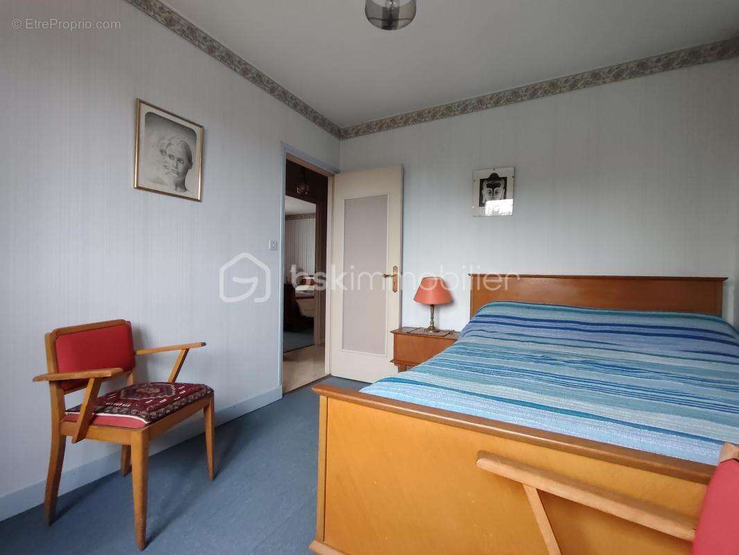 Maison à SAINT-NICOLAS-DE-LA-GRAVE