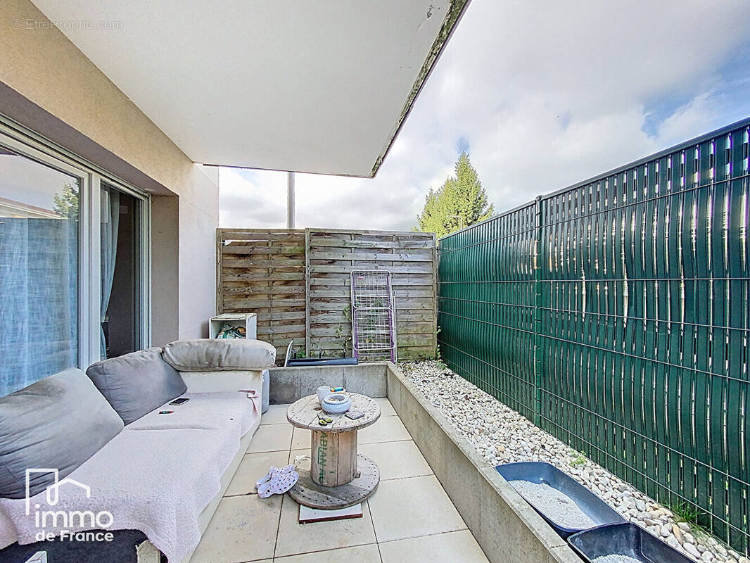 Appartement à VALLEIRY