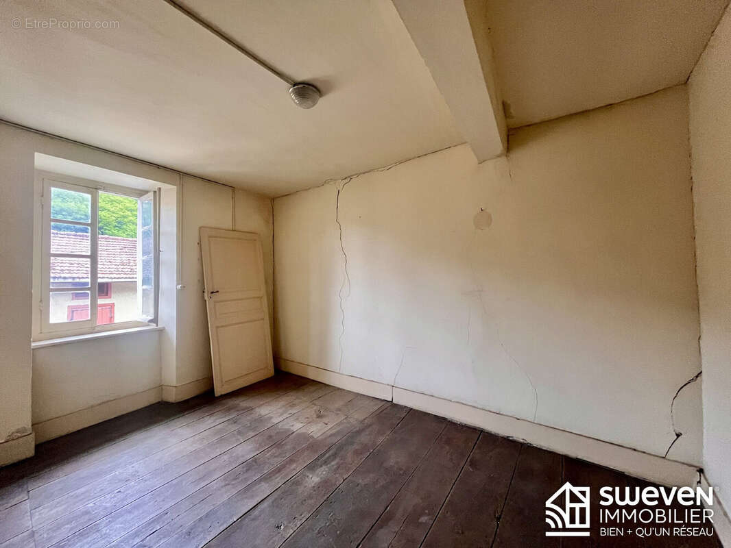 Maison 65 m² à Lacourt  - photo 4