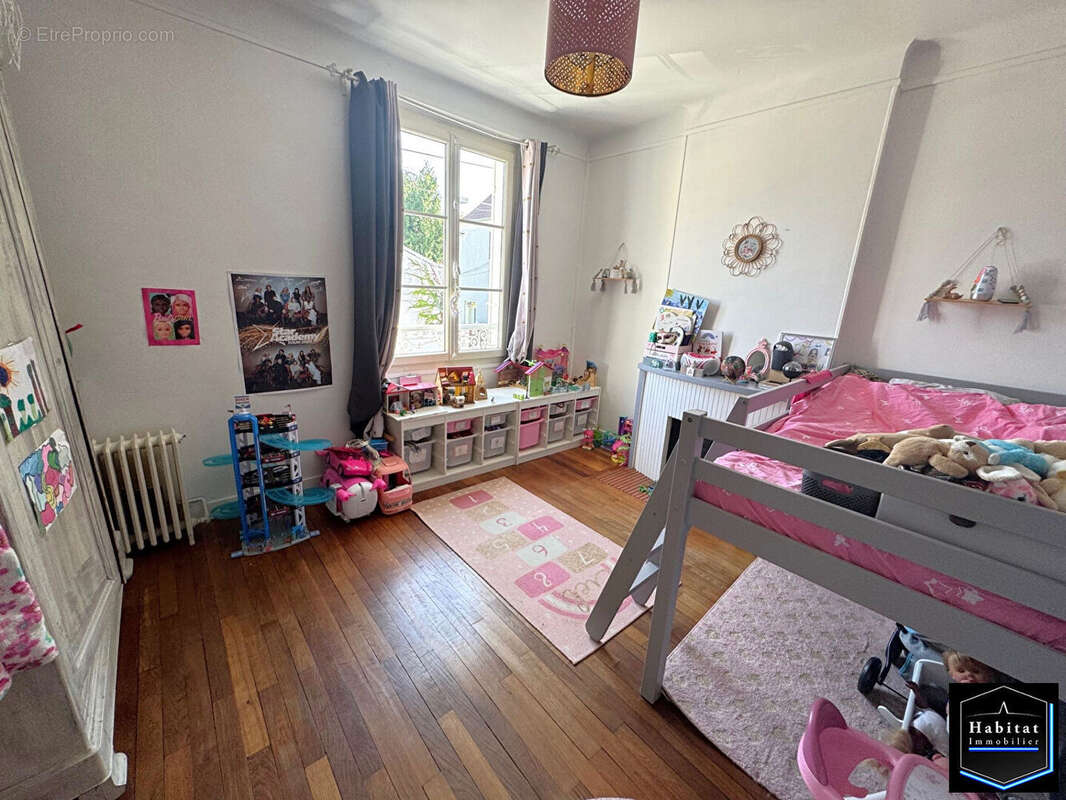 Maison à NANTEUIL-LE-HAUDOUIN