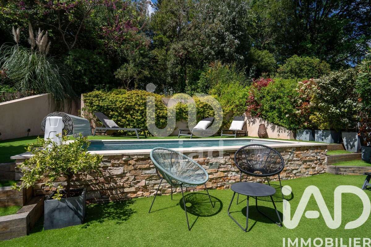 Photo 2 - Maison à GRIMAUD
