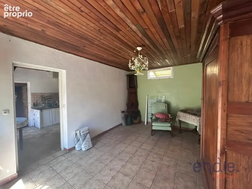 À vendre - maison type longère à rénover sur la commune de fauverney - photo 6