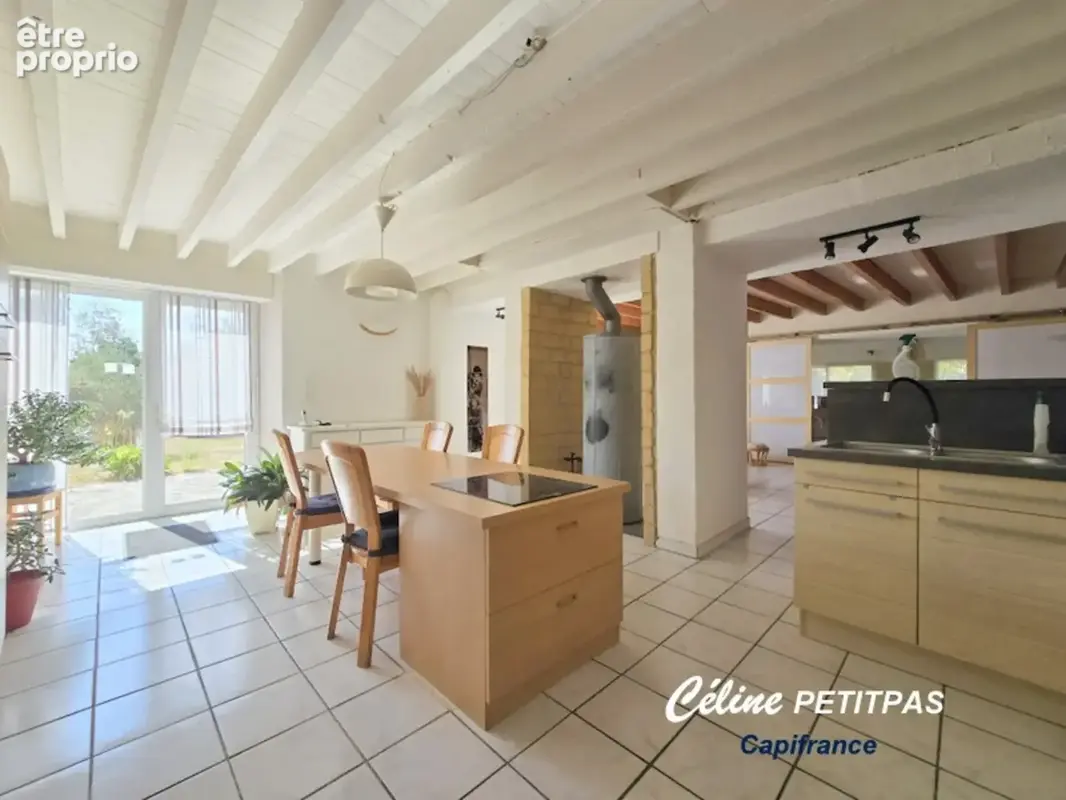 Maison familiale en campagne proche de la forêt de BROCÉLIANDE – 7 pièces - 205m² habitable - 1500m² de terrain - photo 3