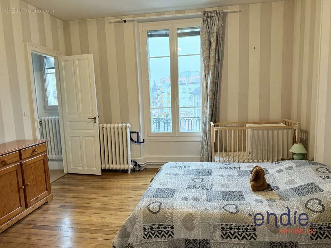 Appartement à MOULINS