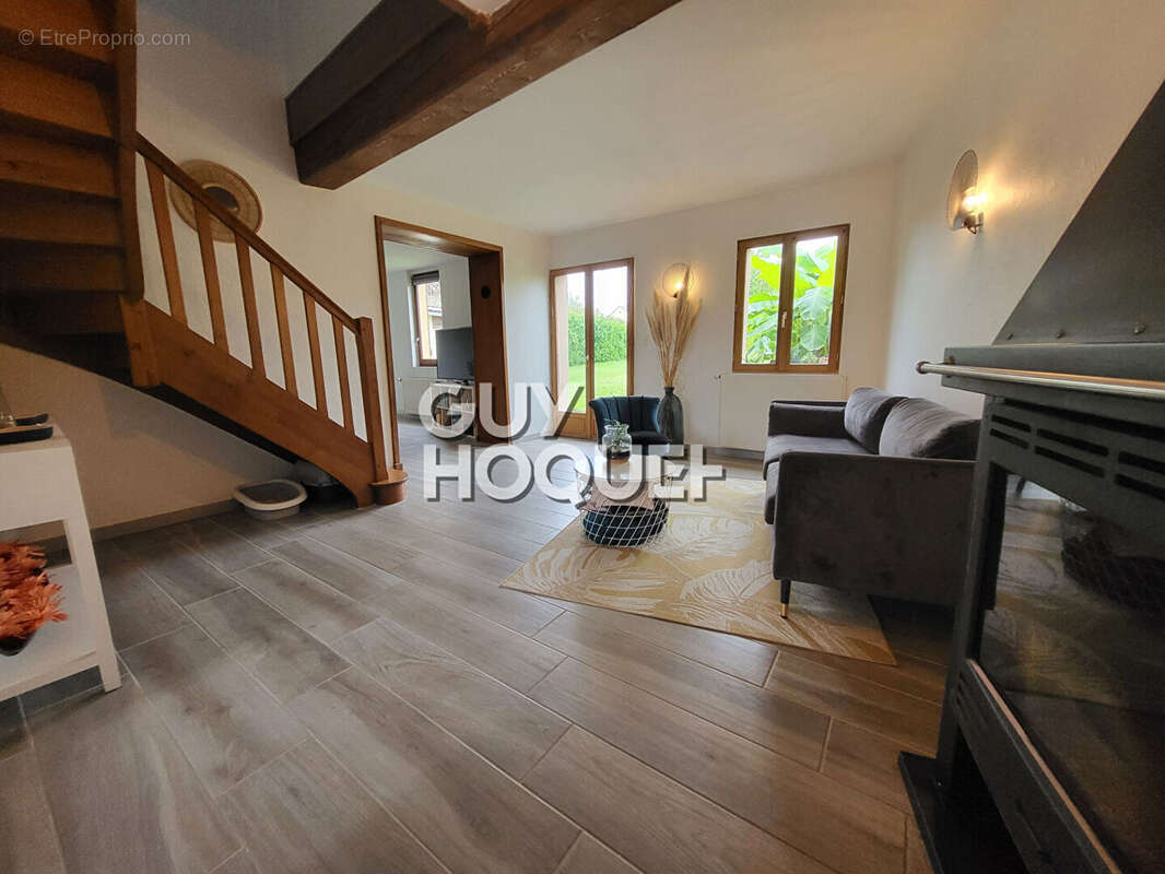 Maison à PARAY-LE-MONIAL