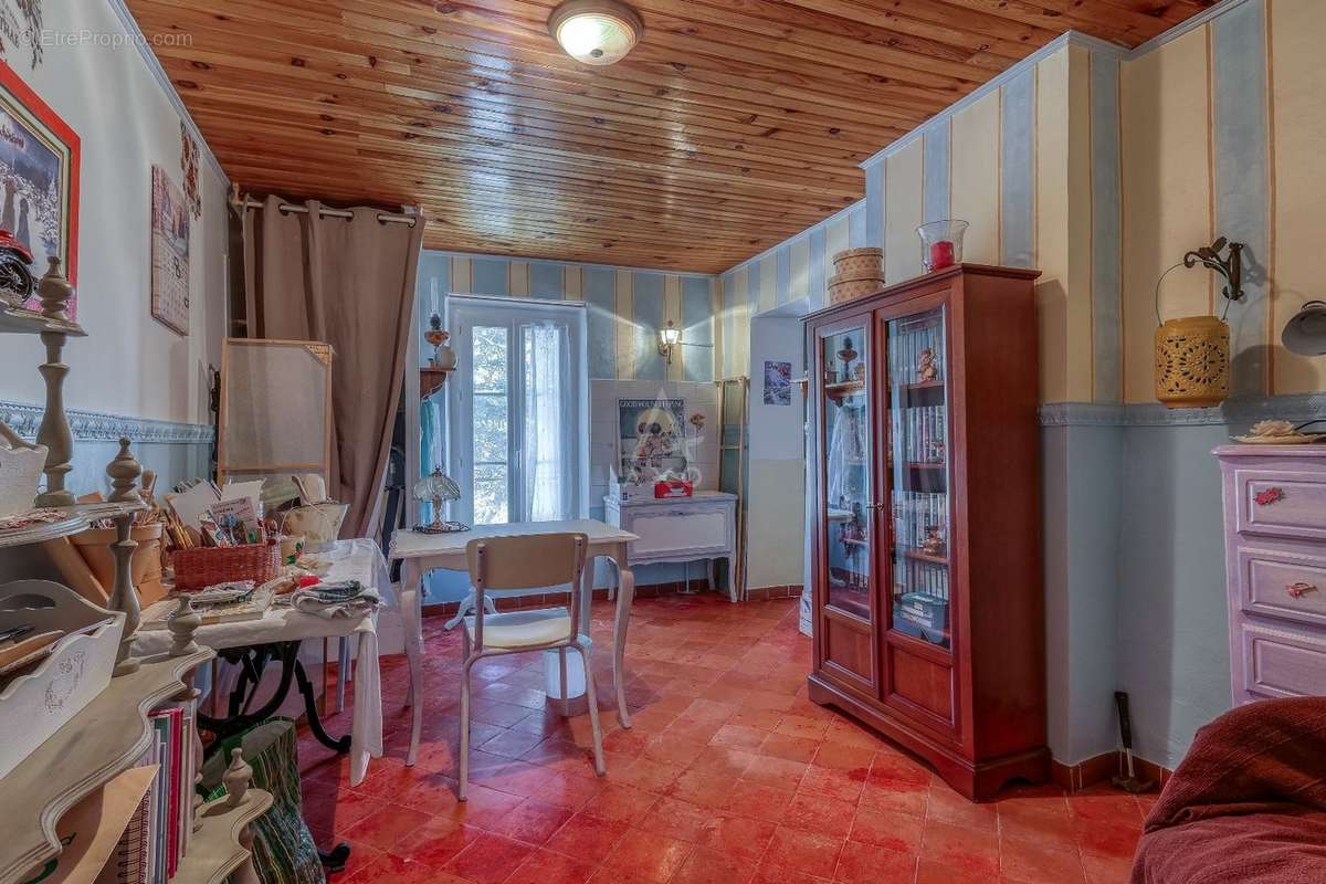 Maison à SAINT-ZACHARIE